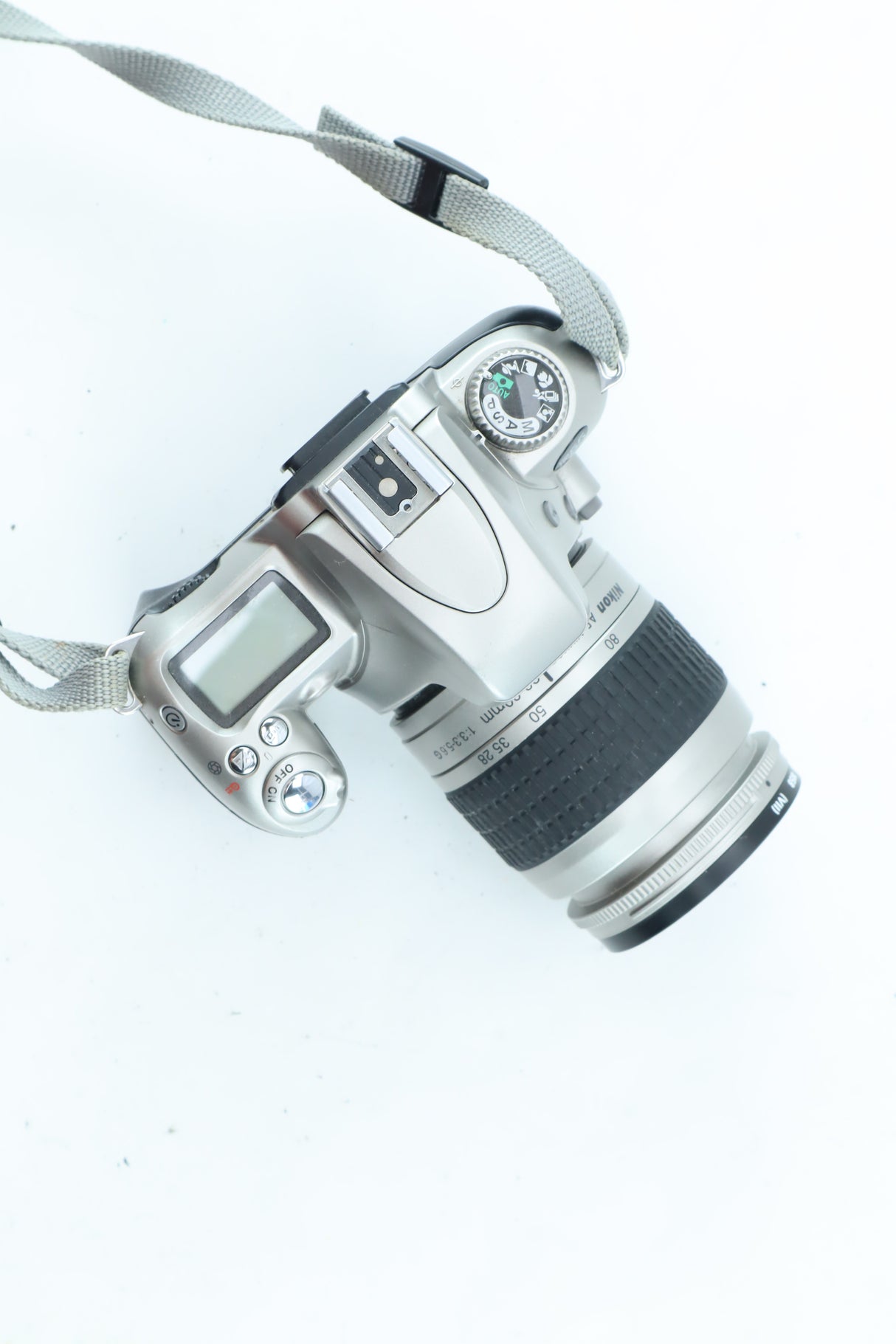 Nikon F55 35mm SLR Kit with AF Nikkor 28-80mm f/3.3-5.6