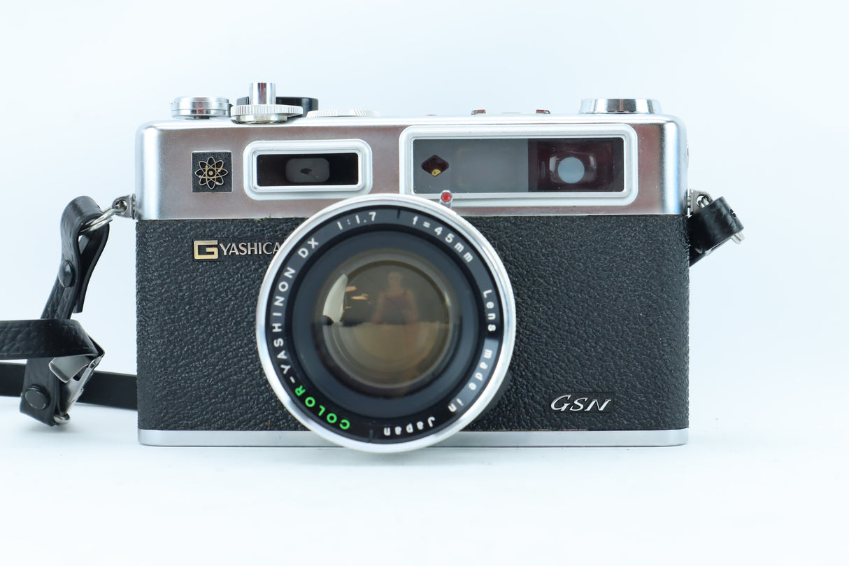 Yashica Electro 35 GSN 35mm Rangefinder Kit