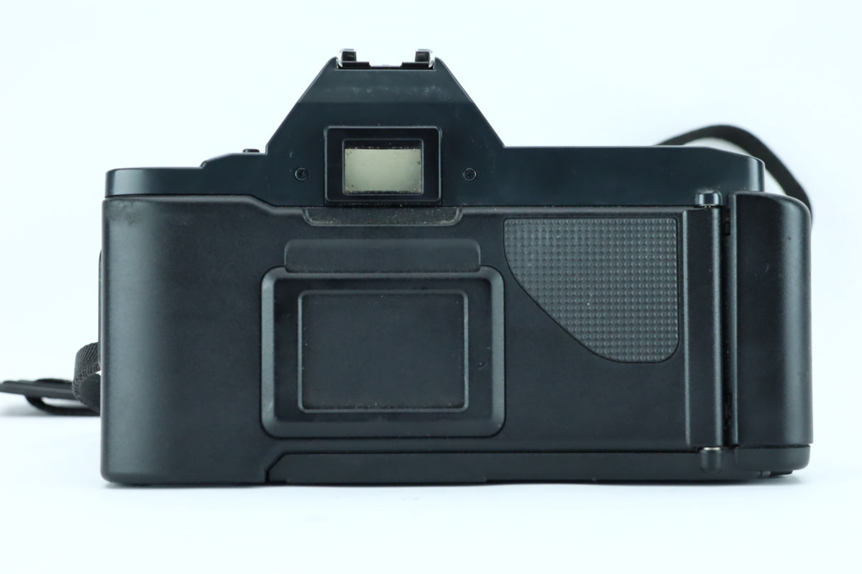 Canon T70 with Canon FD 35–70mm f/3.5–4.5