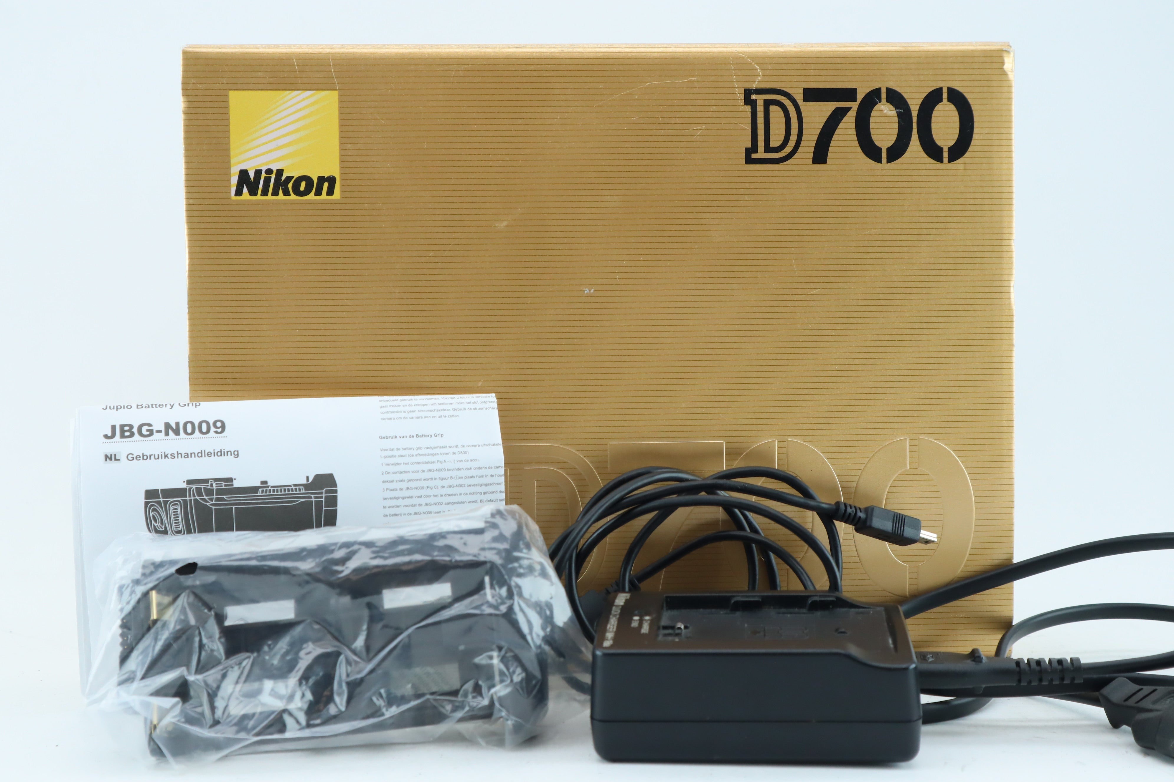Nikon D700 + MB-D10 – Hard to Find Camera Store