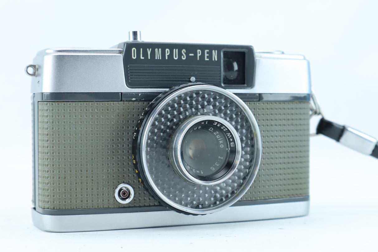 Olympus Pen EE 35mm Half-Frame Compact