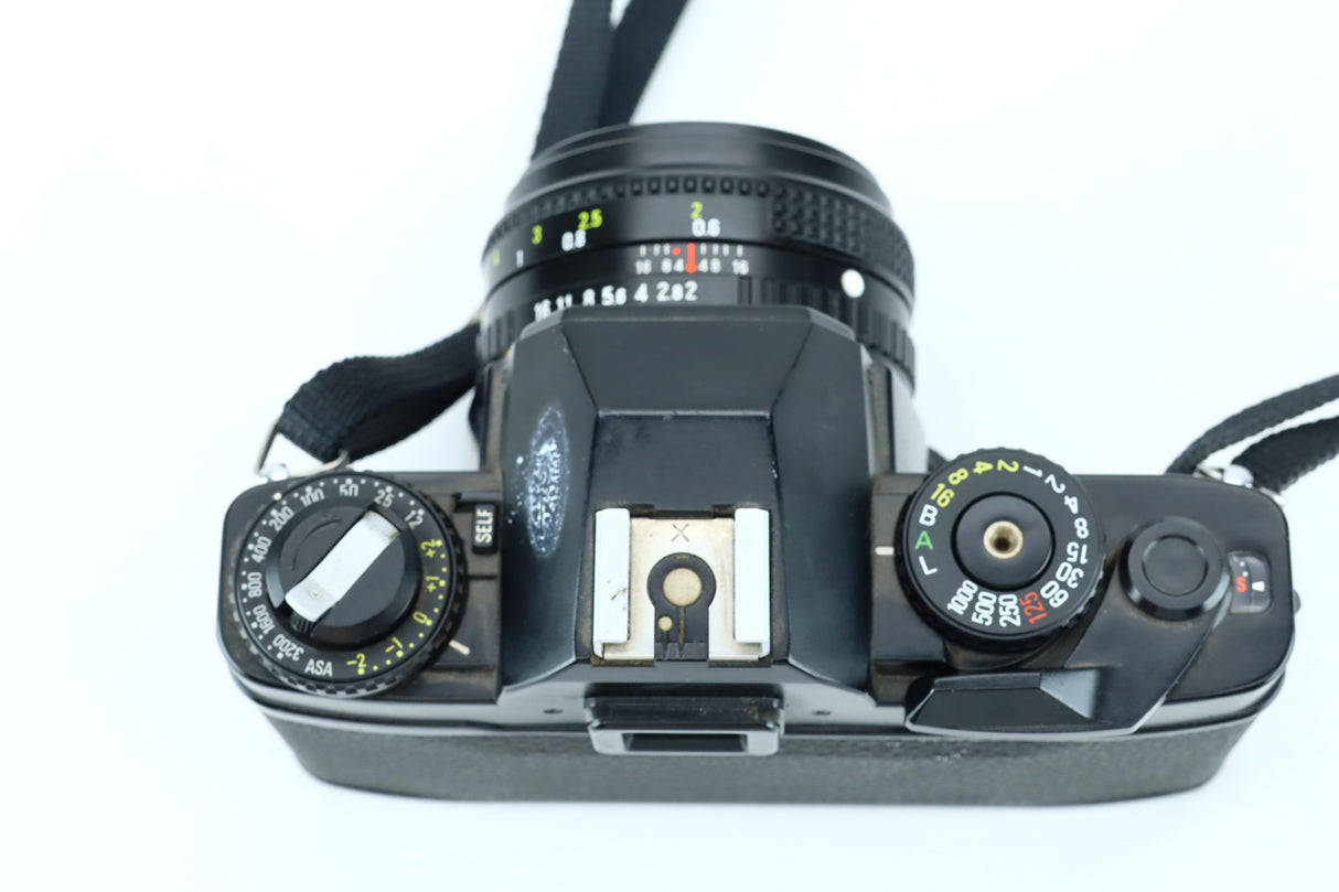 Ricoh KR-10 Super with Rikenon 50mm f/2