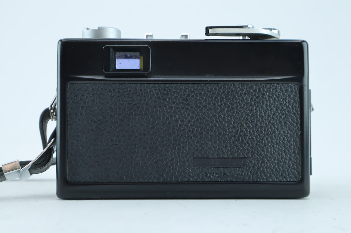 Ricoh 500G with rikenon 40mm 2,8