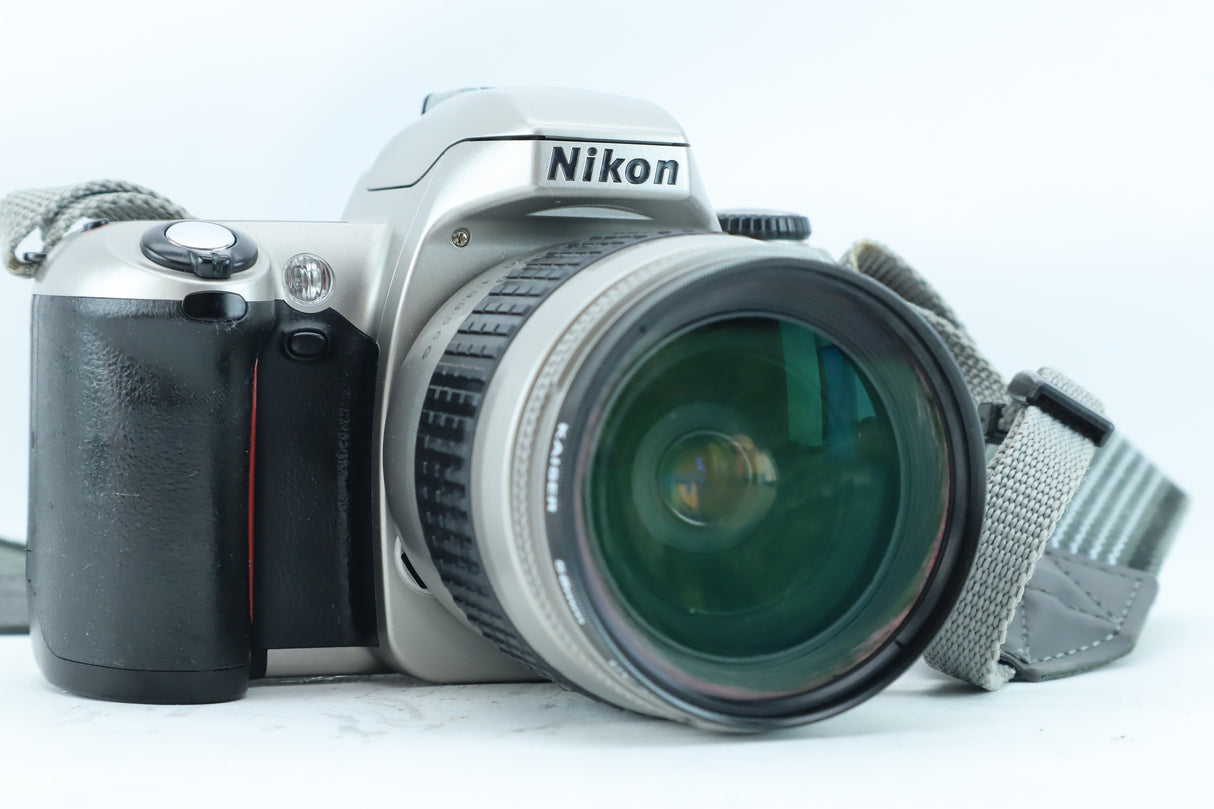 Nikon F65 35mm SLR Kit with AF Nikkor 28-80mm f/3.3-5.6