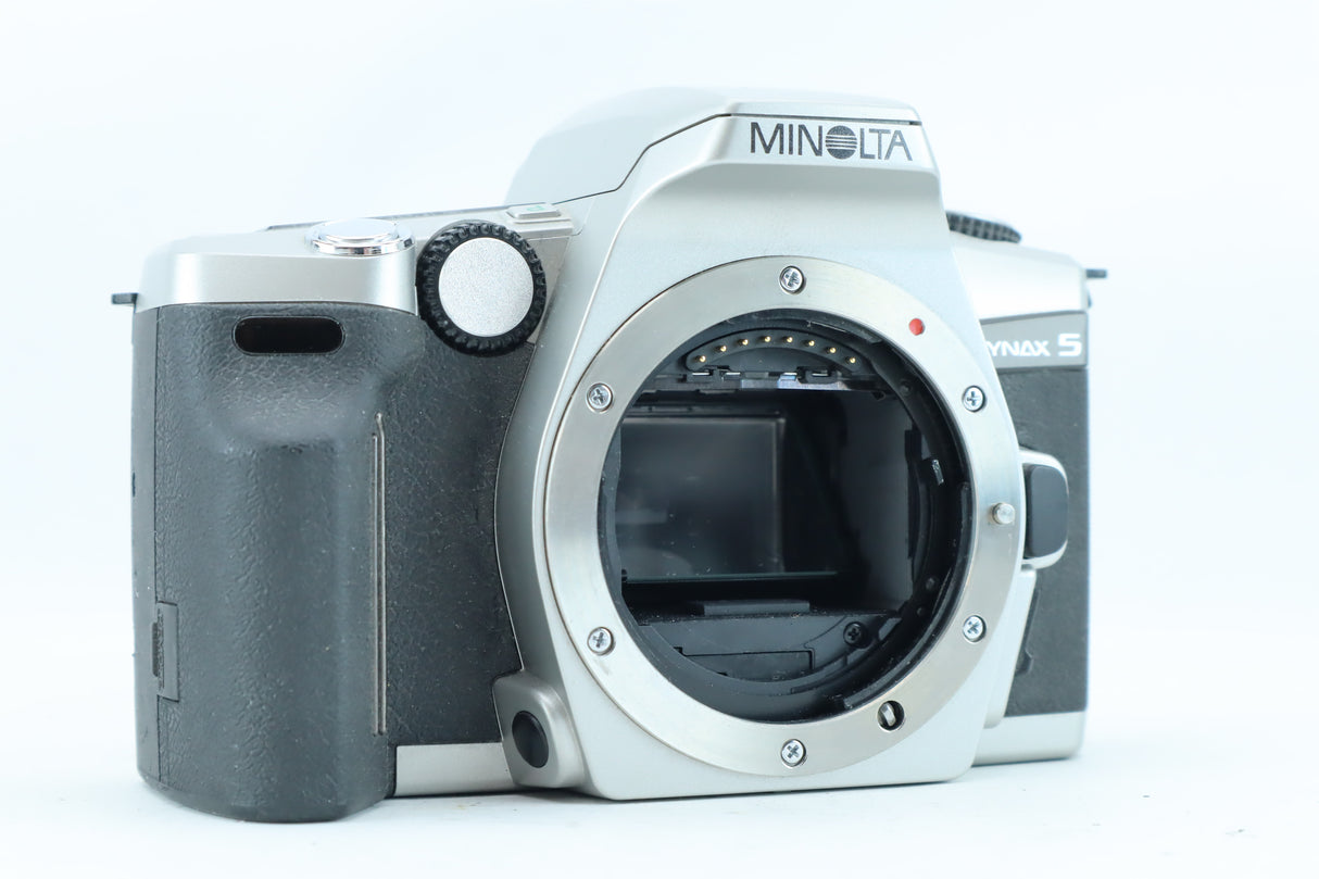 Minolta Dynax 5 35mm SLR