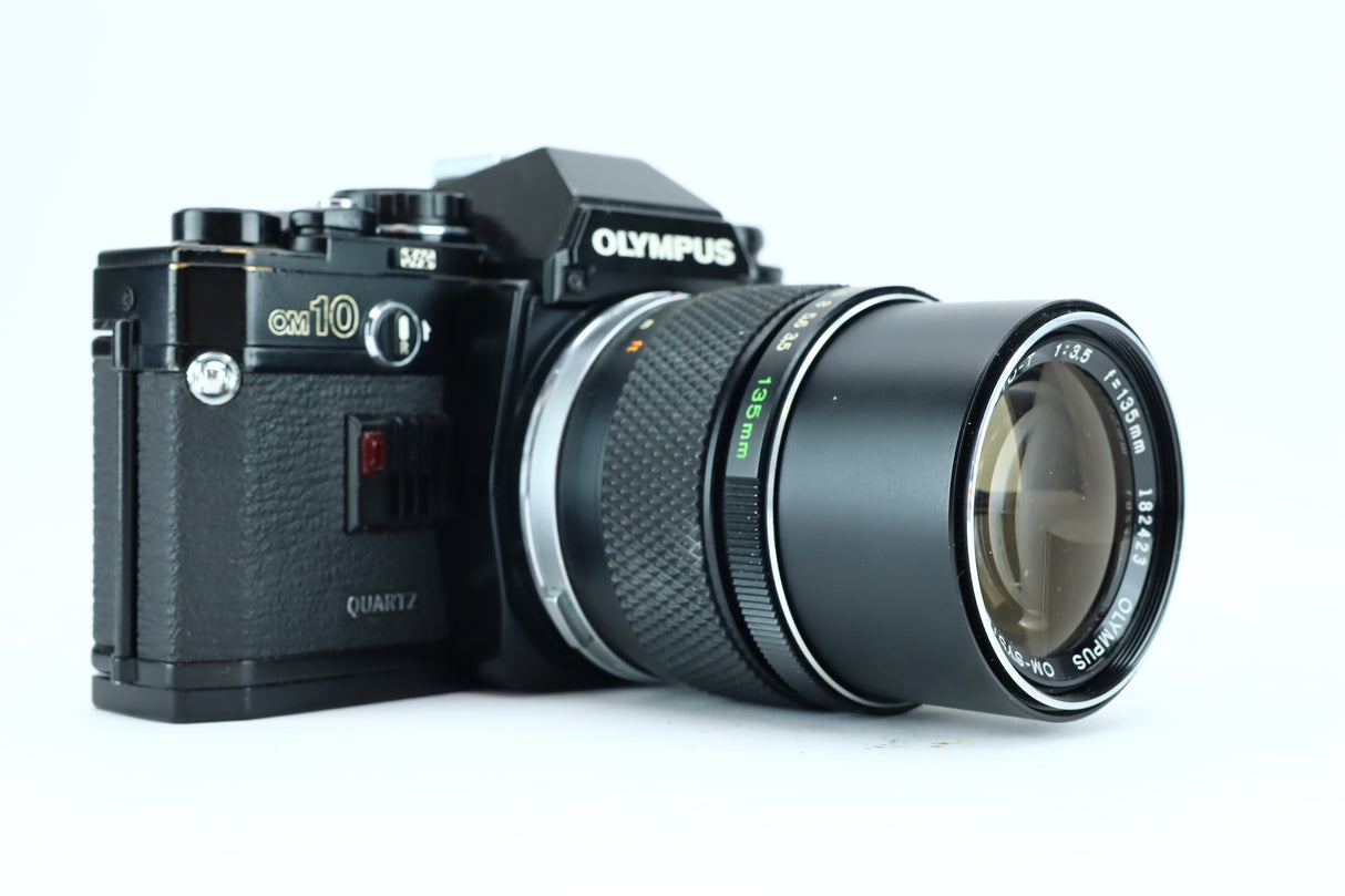 Olympus OM-10  E.Zuiko Auto-T 135mm f/3.5 Lens