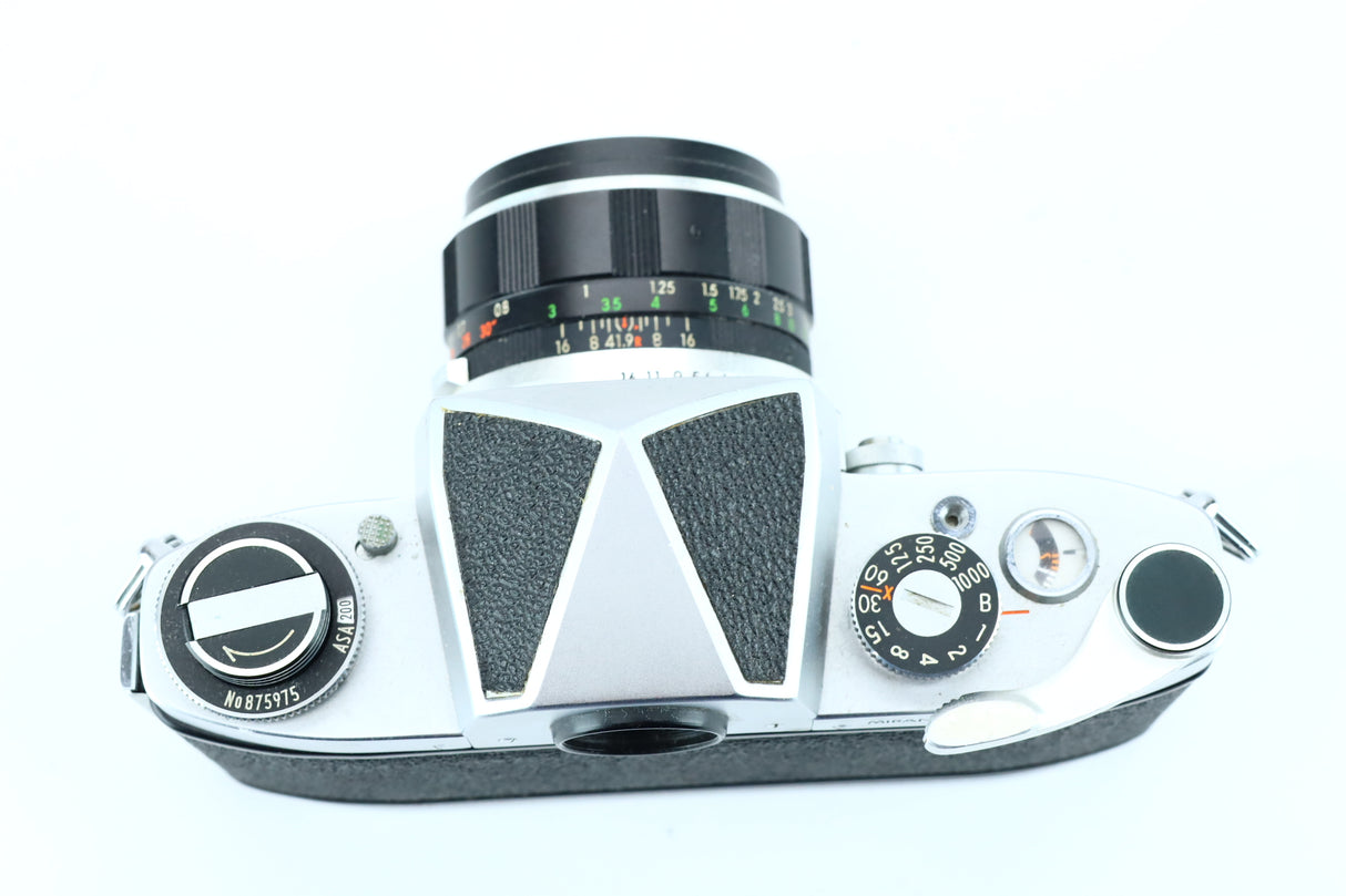 Miranda G + Auto Miranda 50mm f/1.9 (SN: 4547561)