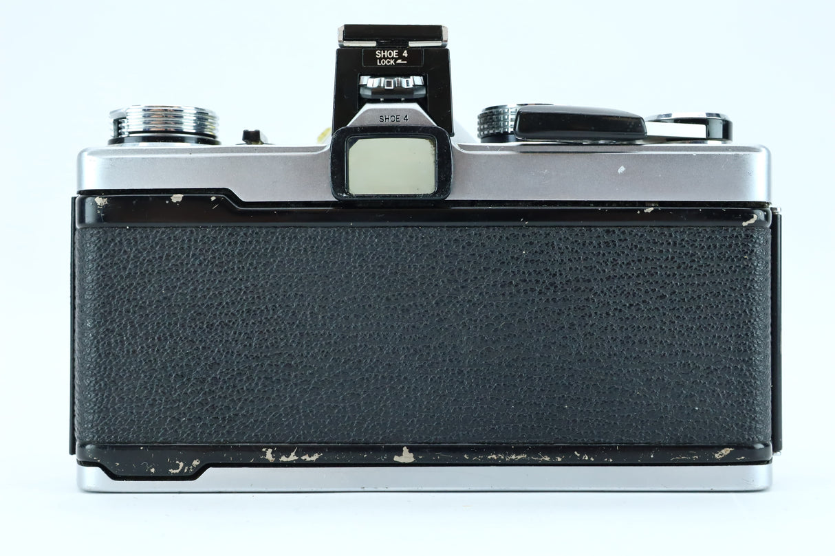 Olympus OM-1  + Zuiko Auto-S 50mm f/1.8