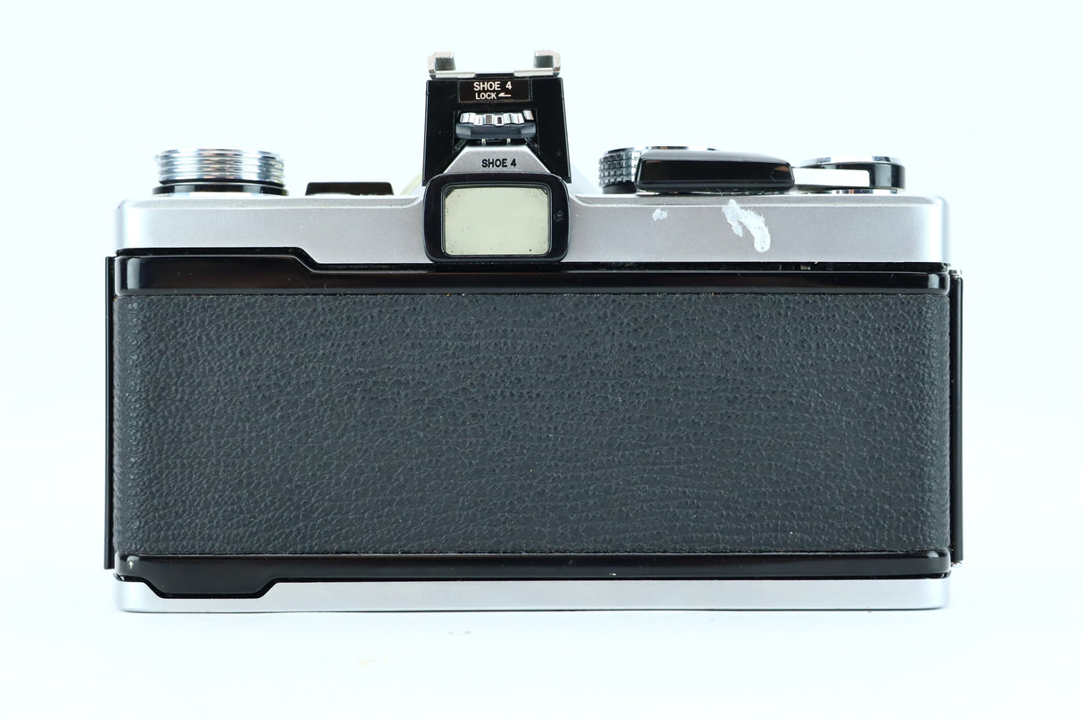 Olympus OM-1  + Zuiko Auto-S 50mm f/1.8