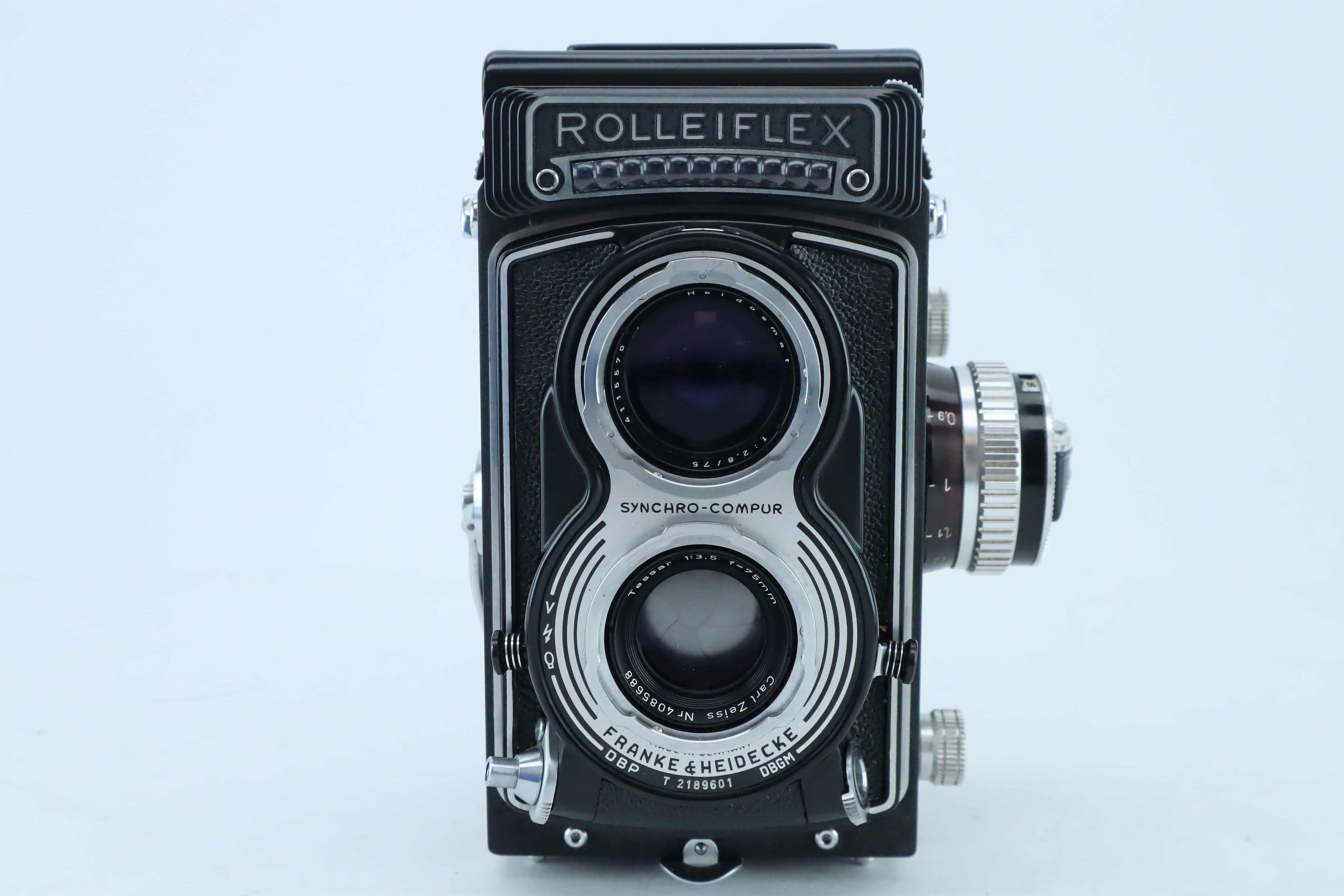 Rolleiflex T with 75mm 3,5 Tessar – Hard to Find Camera Store