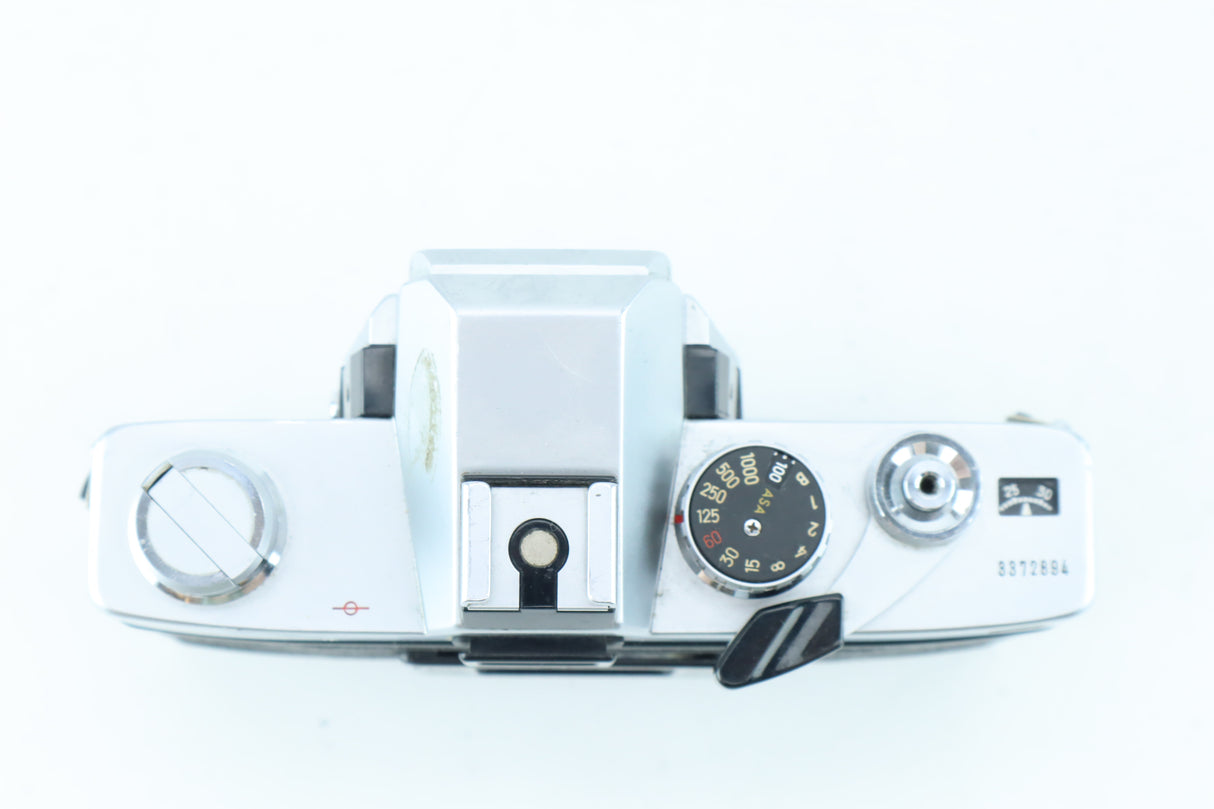 Minolta SRT 303b 35mm SLR