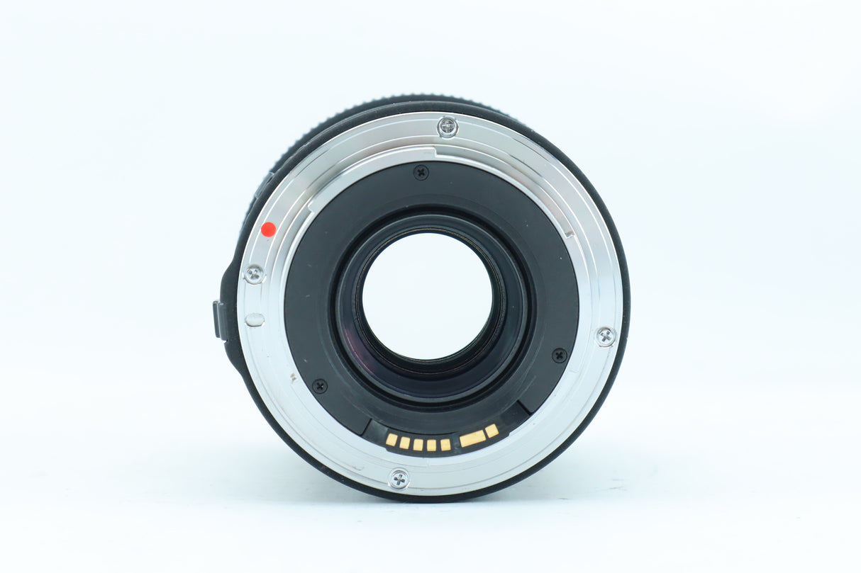 Sigma 105mm f/2.8