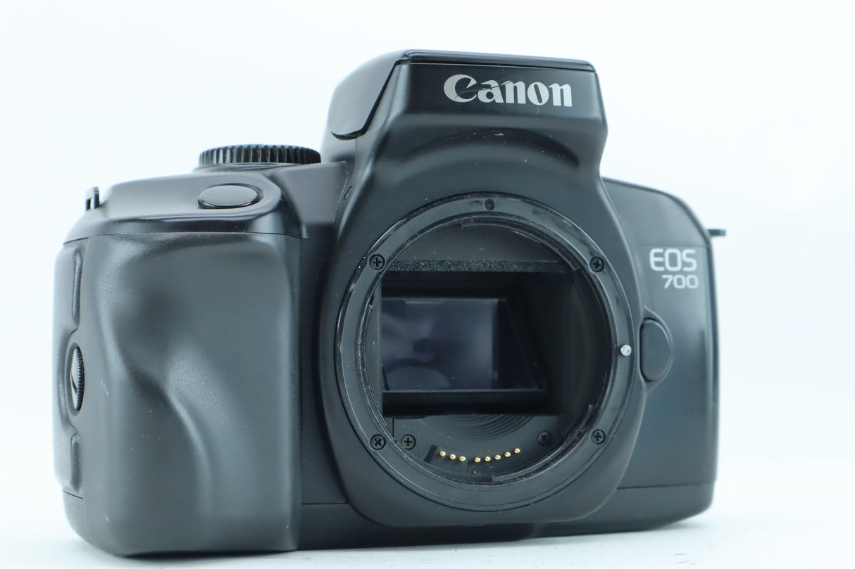 Canon EOS 700 35mm SLR