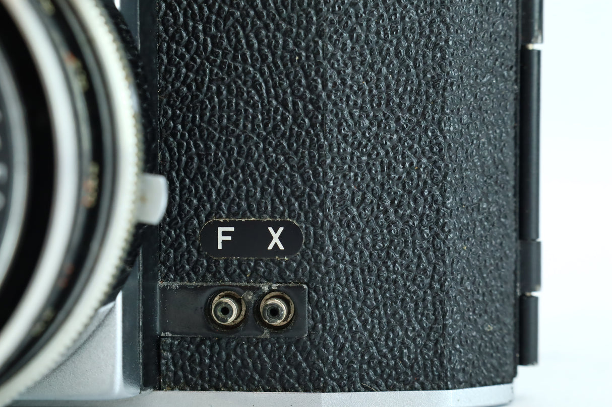 Praktica PL Nova I + aus Jena 50mm f/2.8