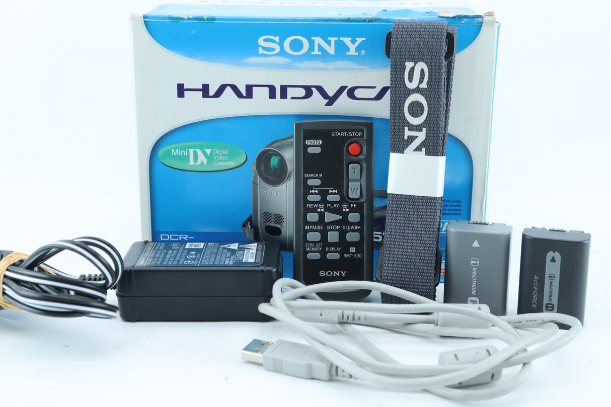 Sony handycam HC19E with 1,8/2,3-46mm
