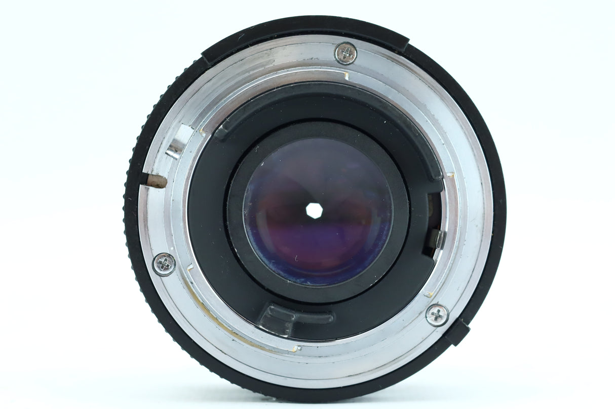 Nikon Nikkor 50mm f/1.8 (SN: 4352365)