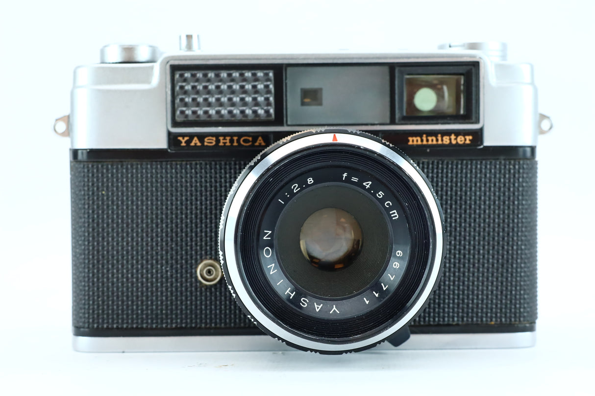 Yashica Minister II (SN: 21014166) + Yashinon 45mm f/2.8 (SN: 667711)
