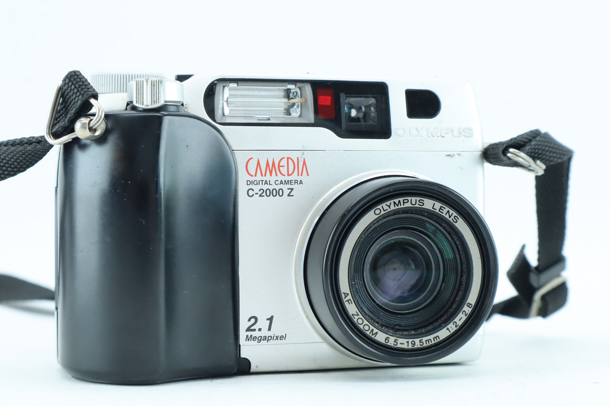 Olympus Camedia C-2000 Zoom