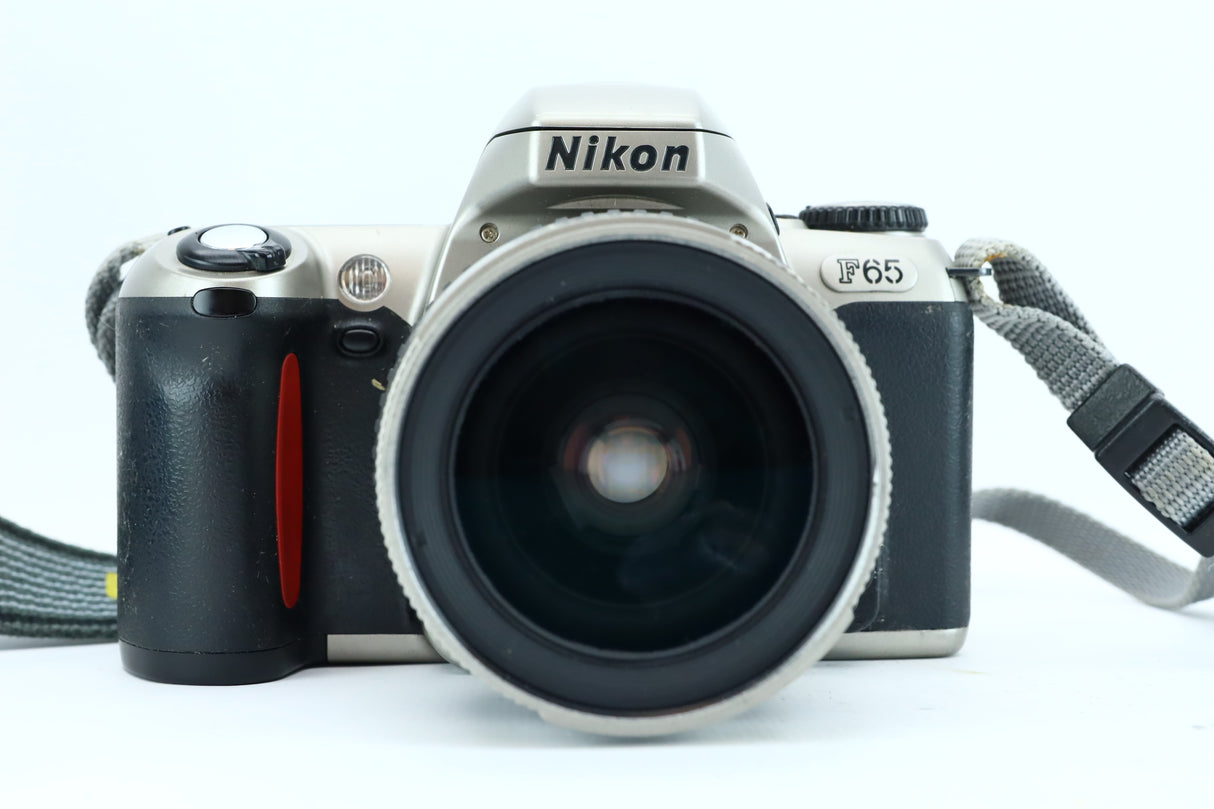 Nikon F65 (SN: 2202887) + Nikon AF Nikkor 28–80mm f/3.3–5.6