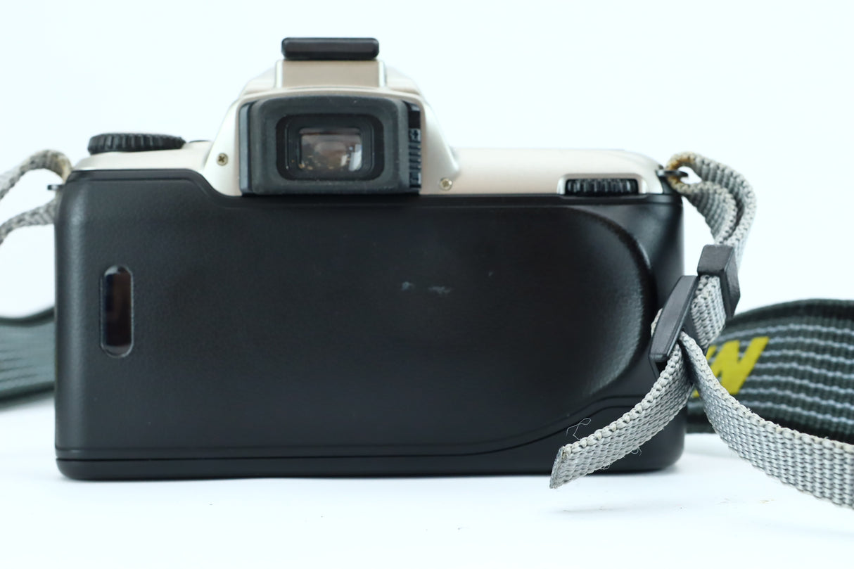 Nikon F65 (SN: 2202887) + Nikon AF Nikkor 28–80mm f/3.3–5.6