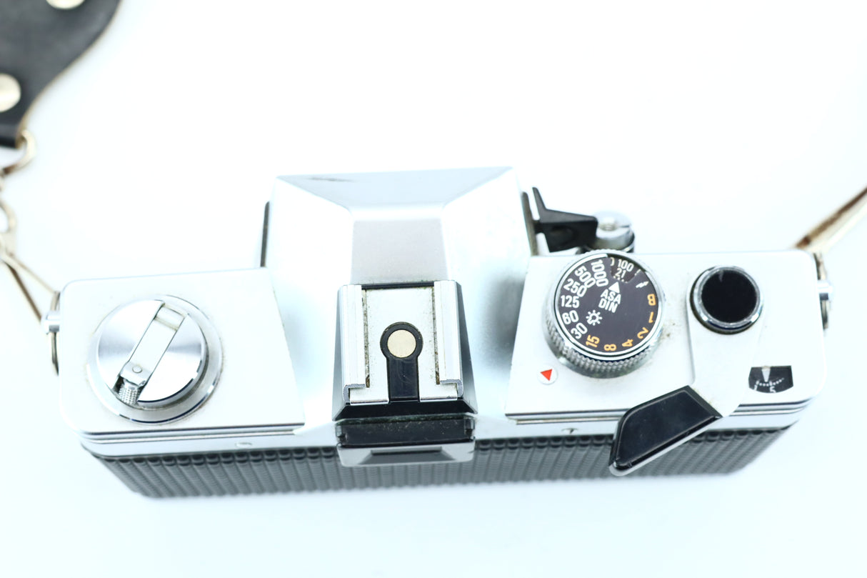 Praktica Super TL 1000 – M42 Screw Mount 35mm SLR