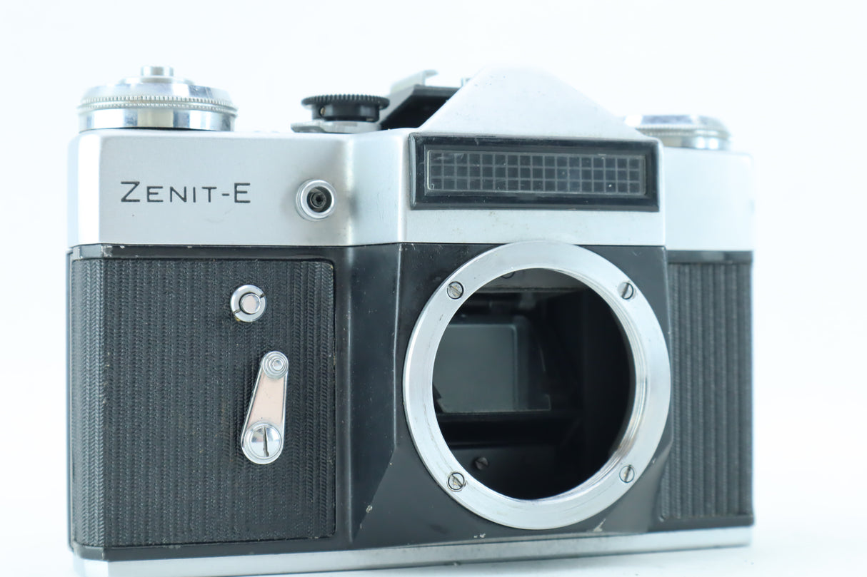 Zenit E 35mm SLR