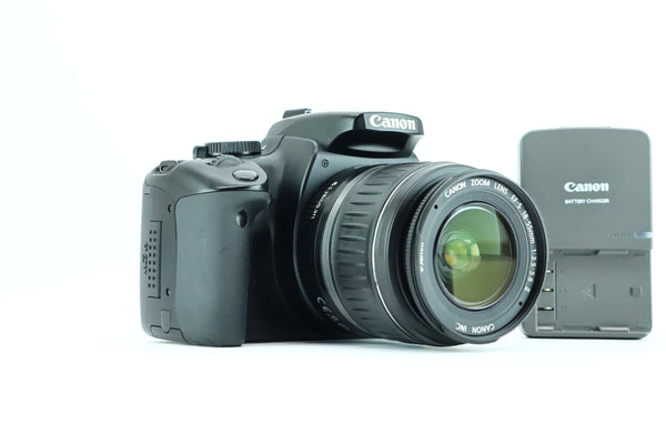 Canon EOS 400D with Canon zoom lens EF-S 18-55mm 1:3.5-5.6 – Hard