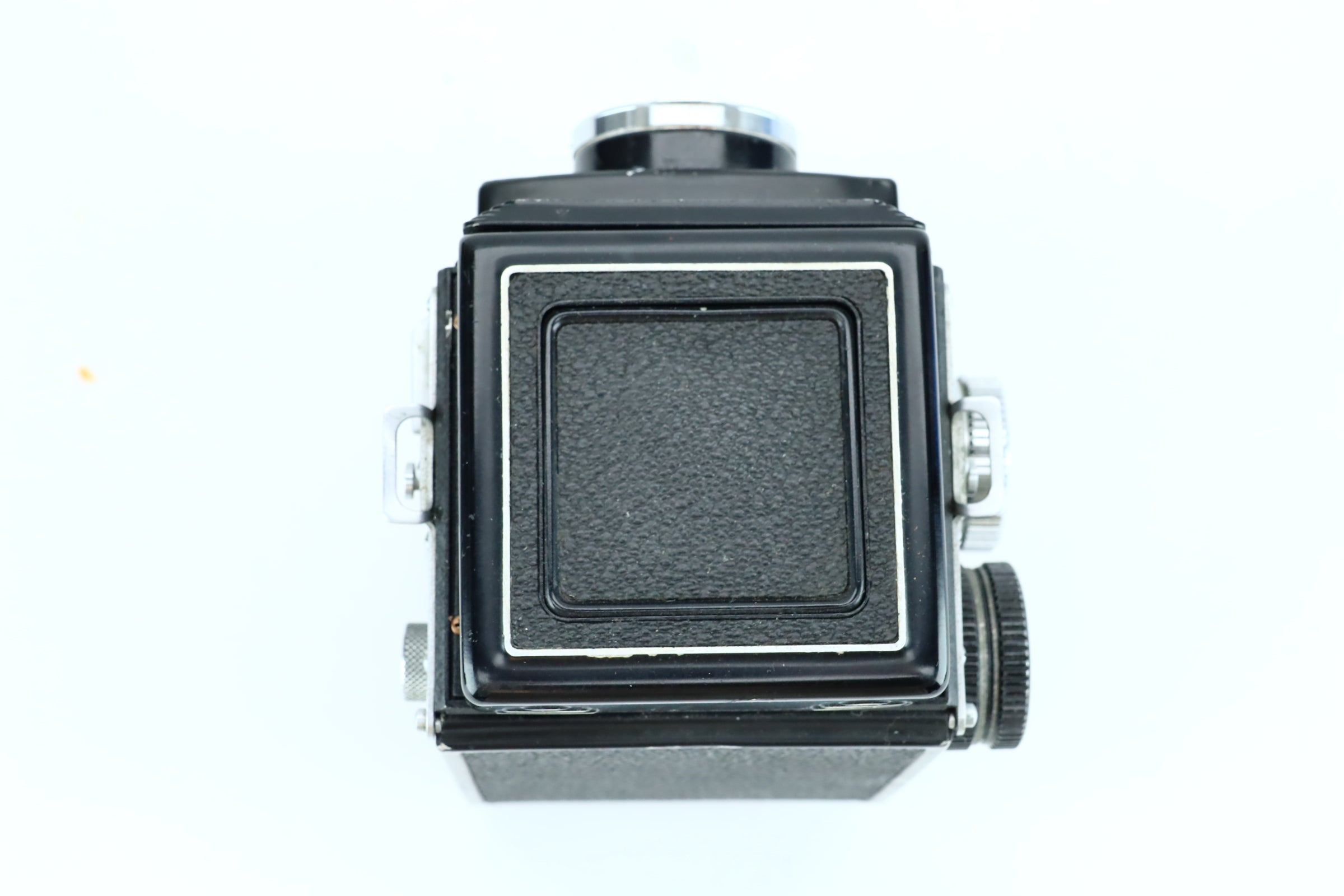 Walzflex TLR + Kominar 75mm f/3.5 (Copal-MXV Shutter) – Hard to