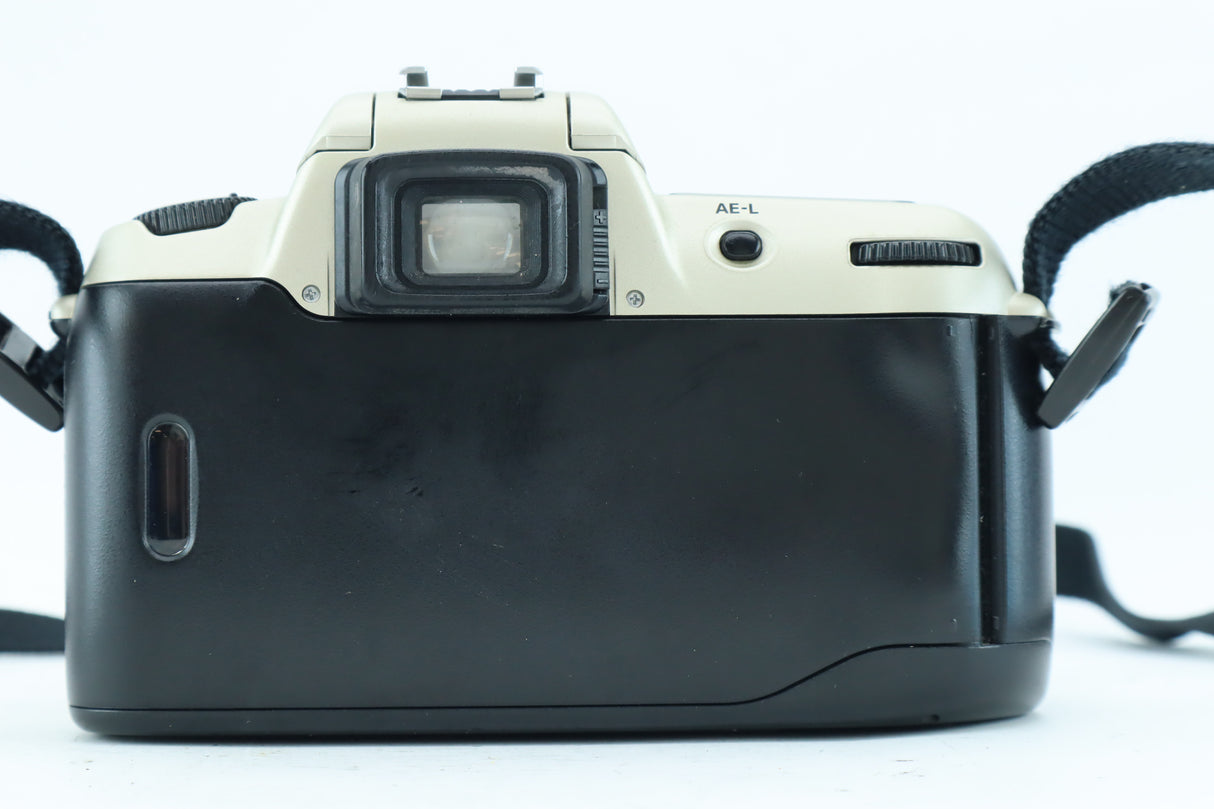 Nikon F60 35mm SLR Kit with AF Nikkor 35-80mm f/4-5.6
