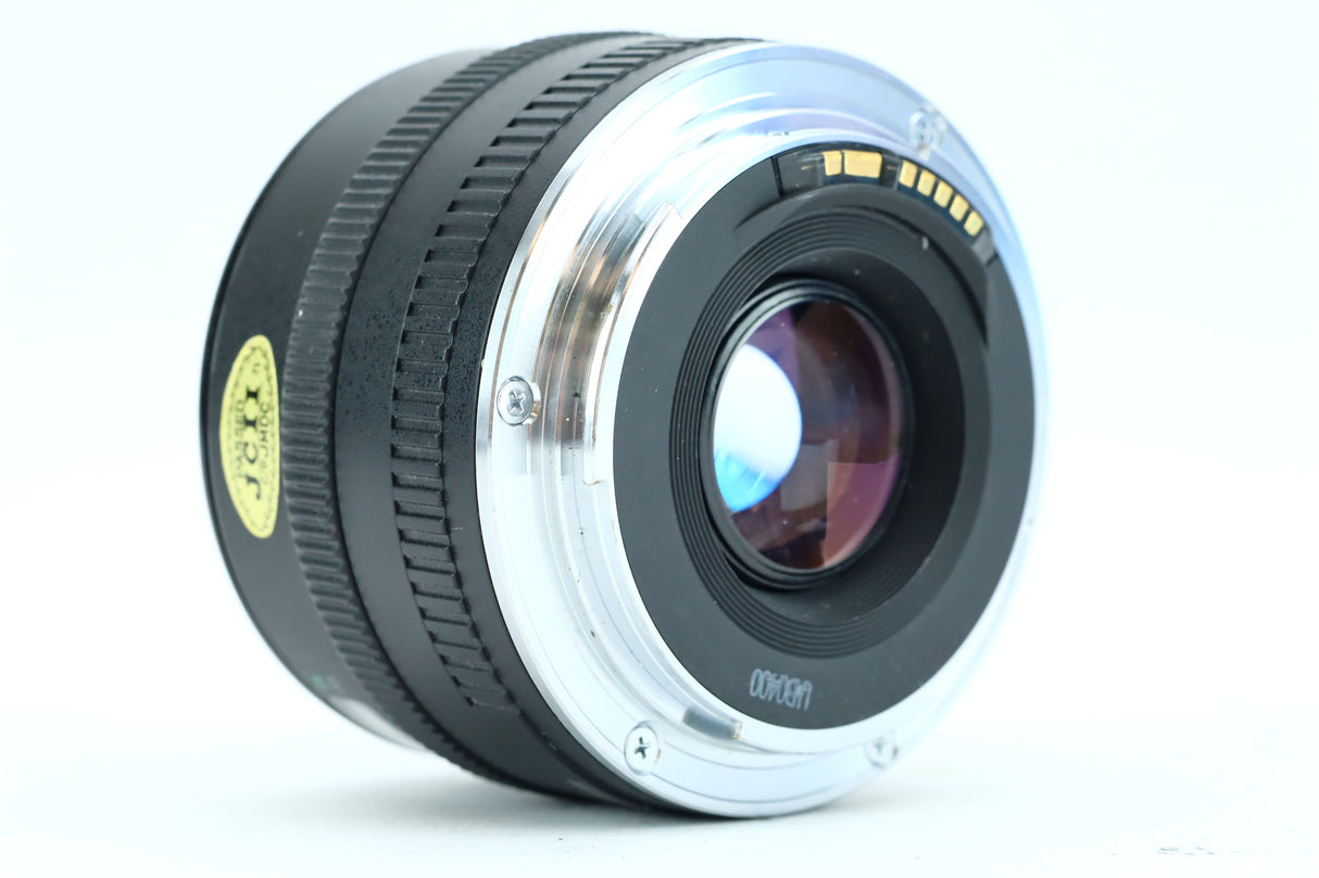 Canon EF 50mm f/1.8