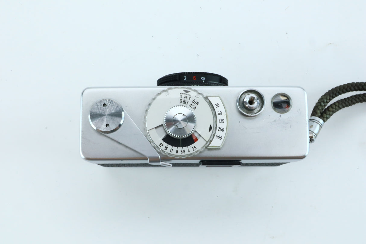 Rollei B35 with Carl Zeiss Triotar 3.5/40