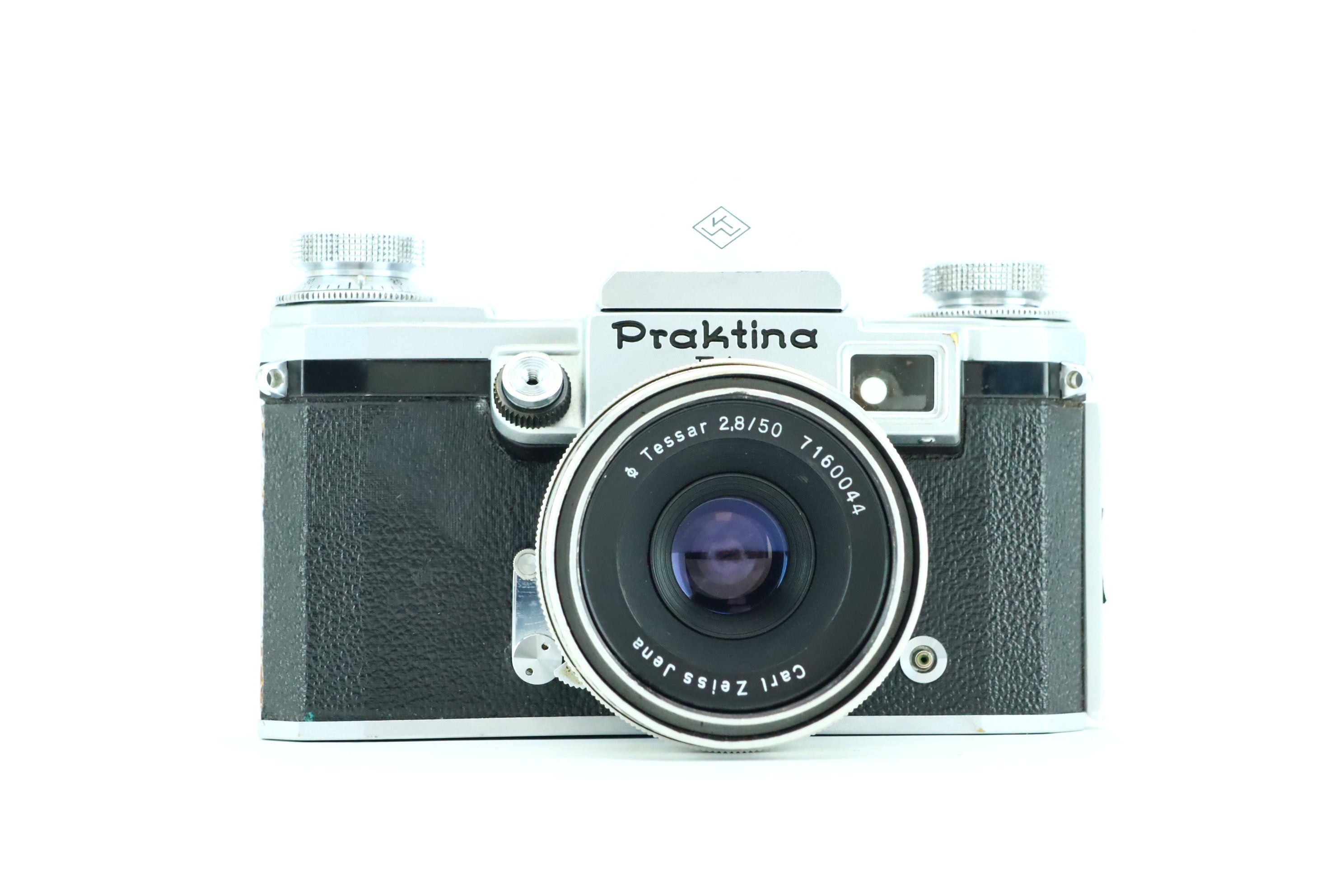 Praktina II A with Carl Zeiss Tessar 2,8/50 lens – Hard to Find