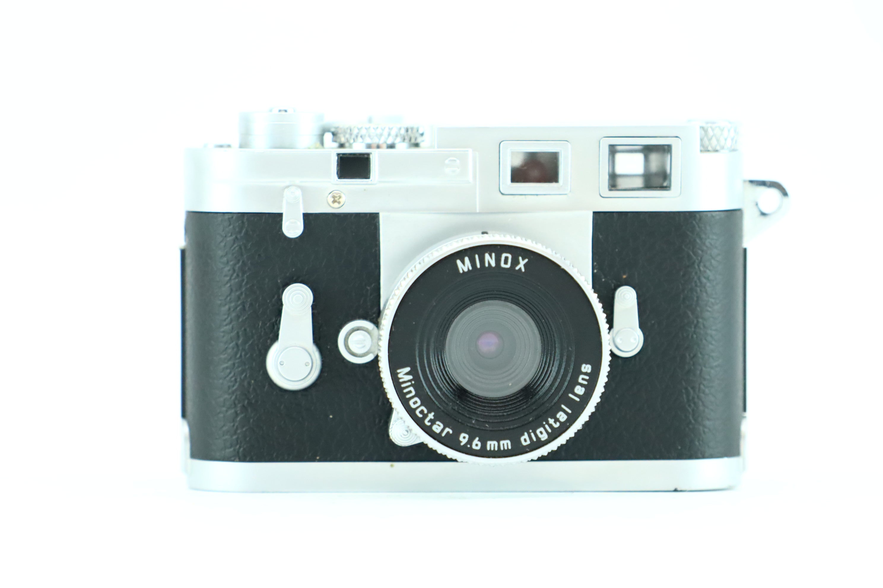 Minox klassische Digitalkamera Leica M3 mit Minox Minoctar 9,6 mm