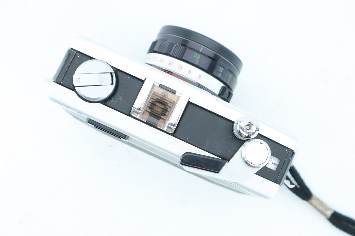 Ricoh 500G with Rikenon 40mm 2,8