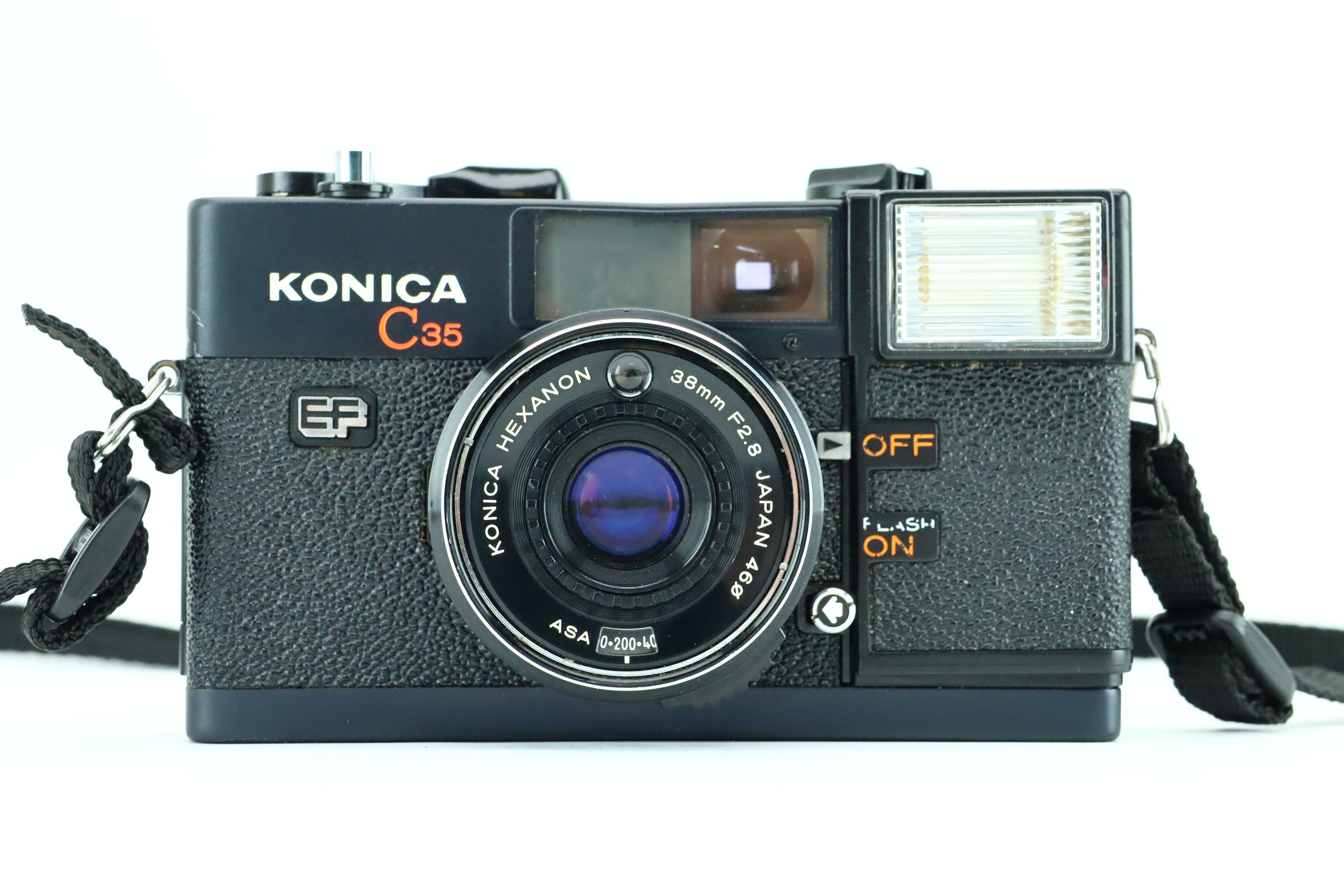 Konica C35 avec un objectif Hexanon 38 mm 1:2,8 – Hard to Find