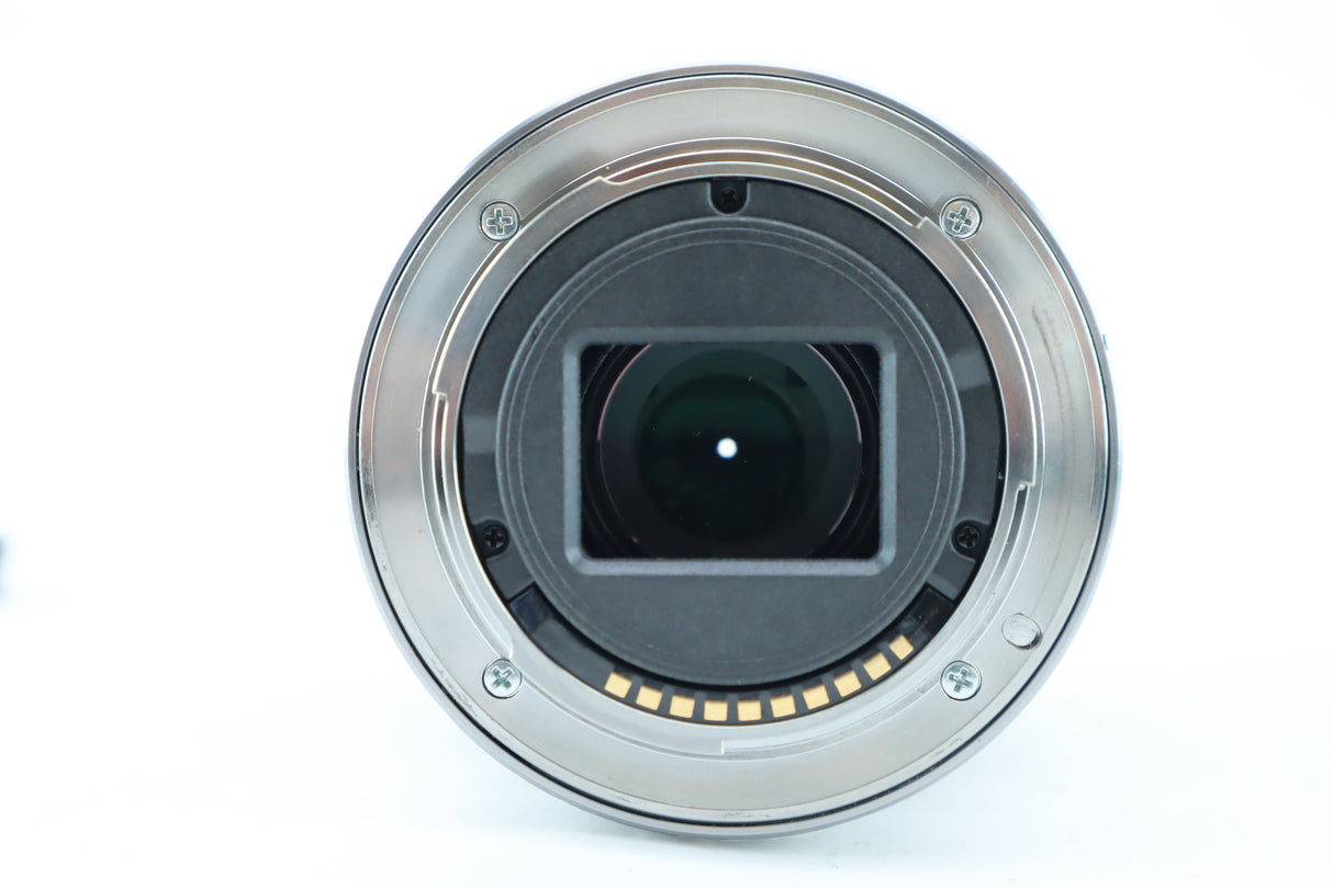 Sony E 55-210mm f/4.5-6.3 OSS