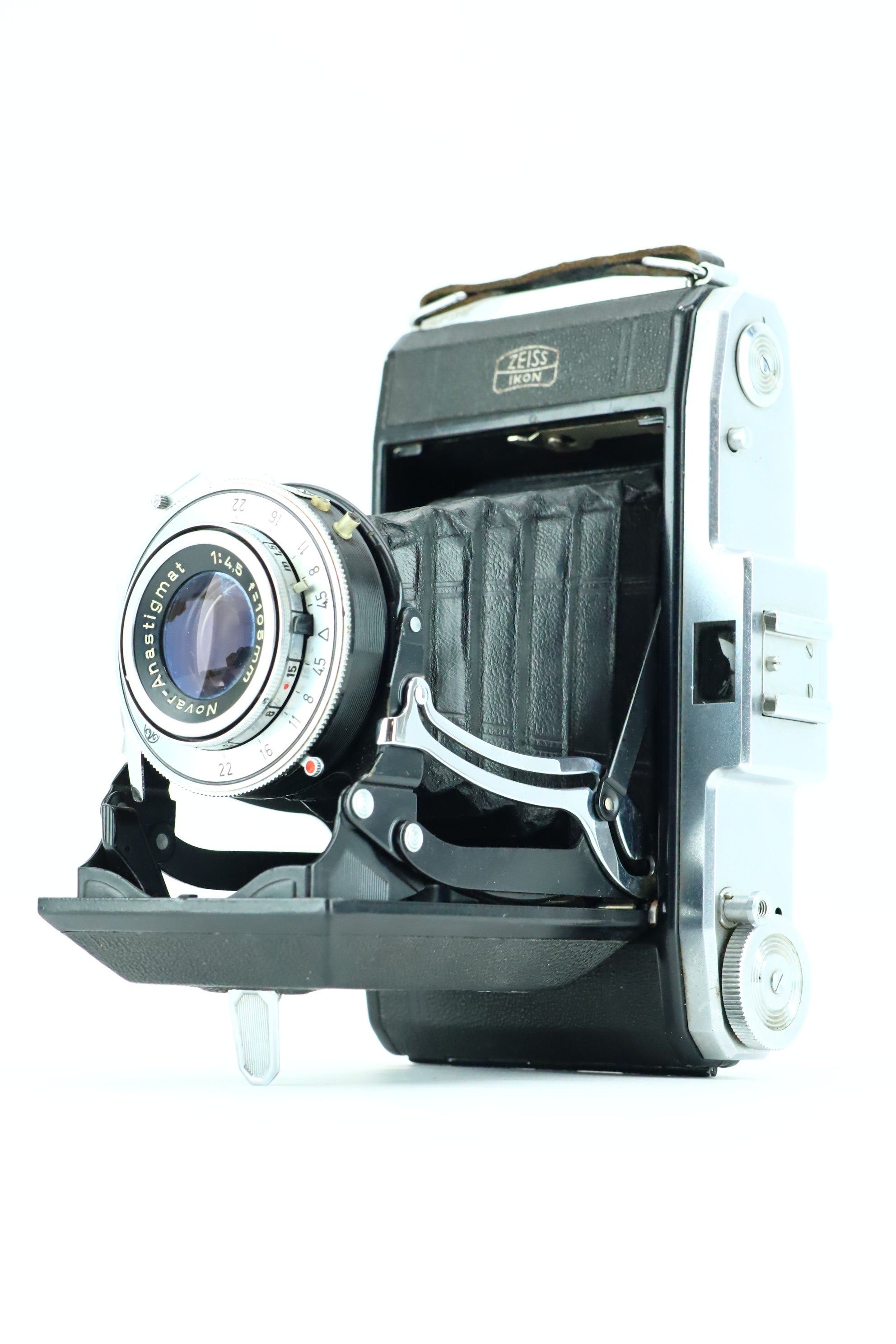 Zeiss Ikon Nettar with Prontor-S Novar-Anastigmat 1:4,5 f=105mm