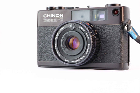 Chinon 35EE-II mit Chinonex-Objektiv 38 mm 1:2,7