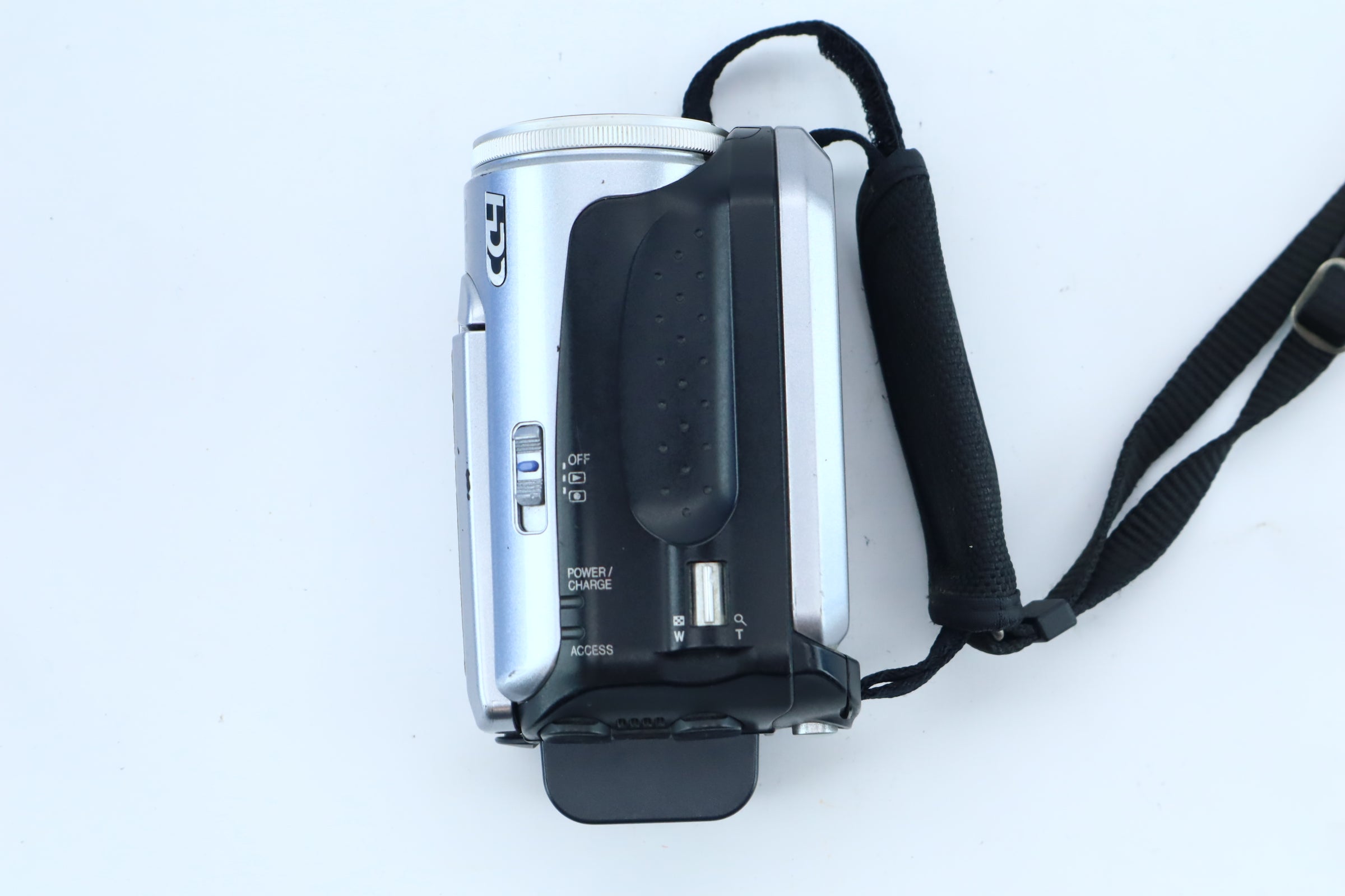 JVC Digital Video Camera with 25x Optical Zoom – 20GB HDD – Hard