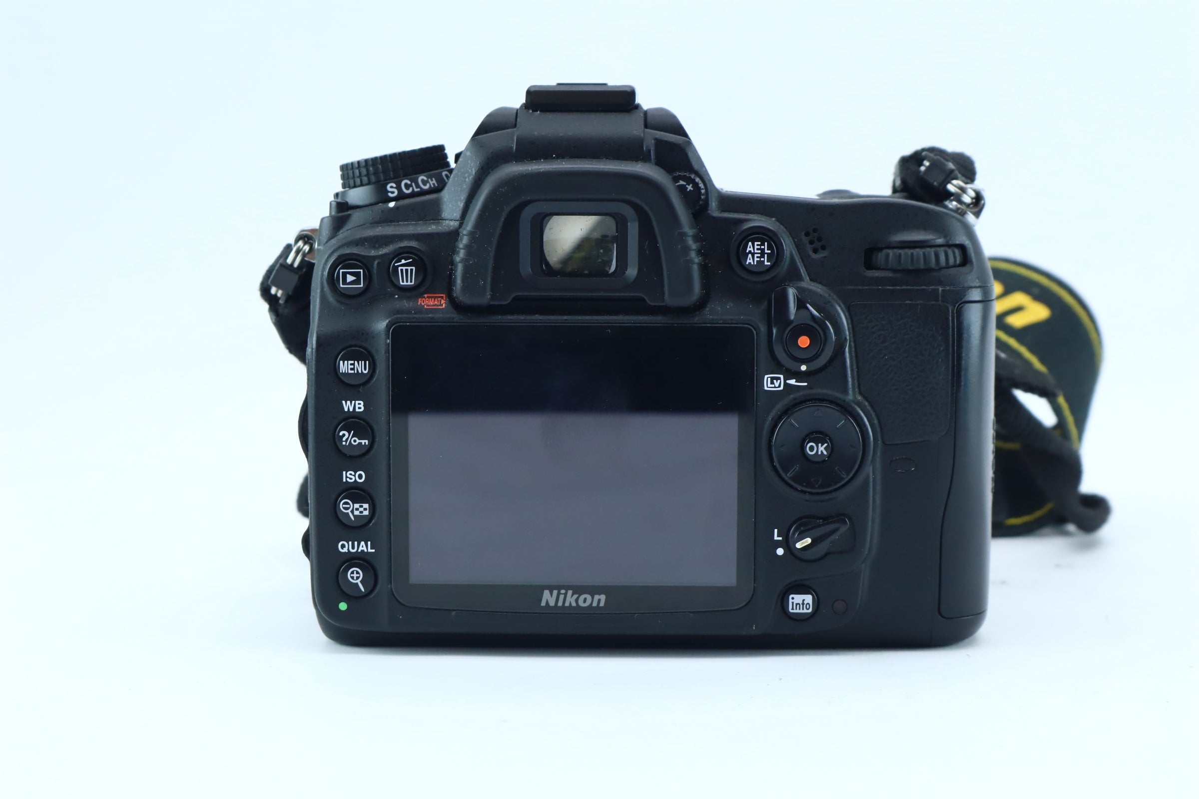 Nikon D7000 with AF-S NIKKOR 16–85mm f/3.5–5.6G ED VR – Hard to