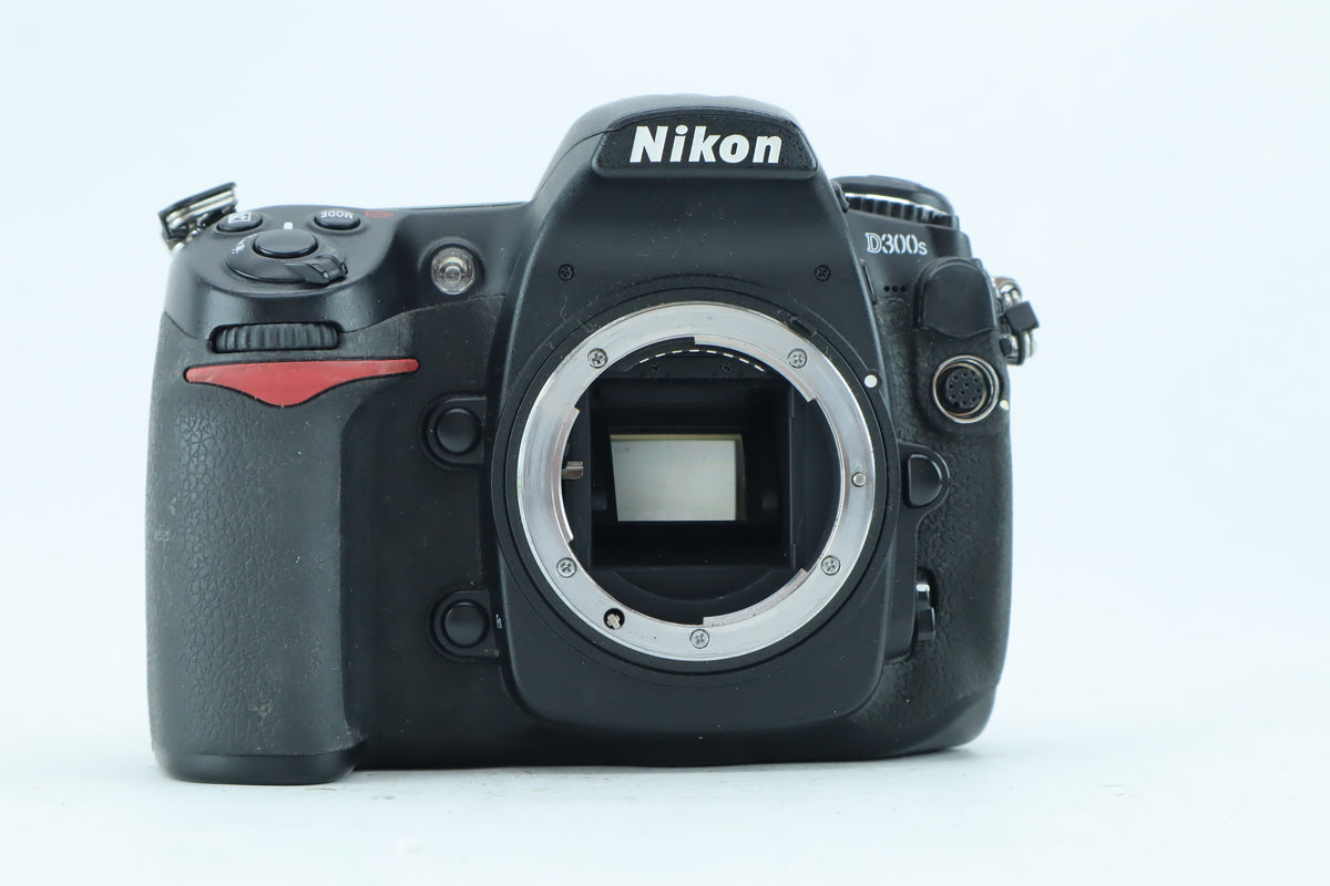 Nikon D300S