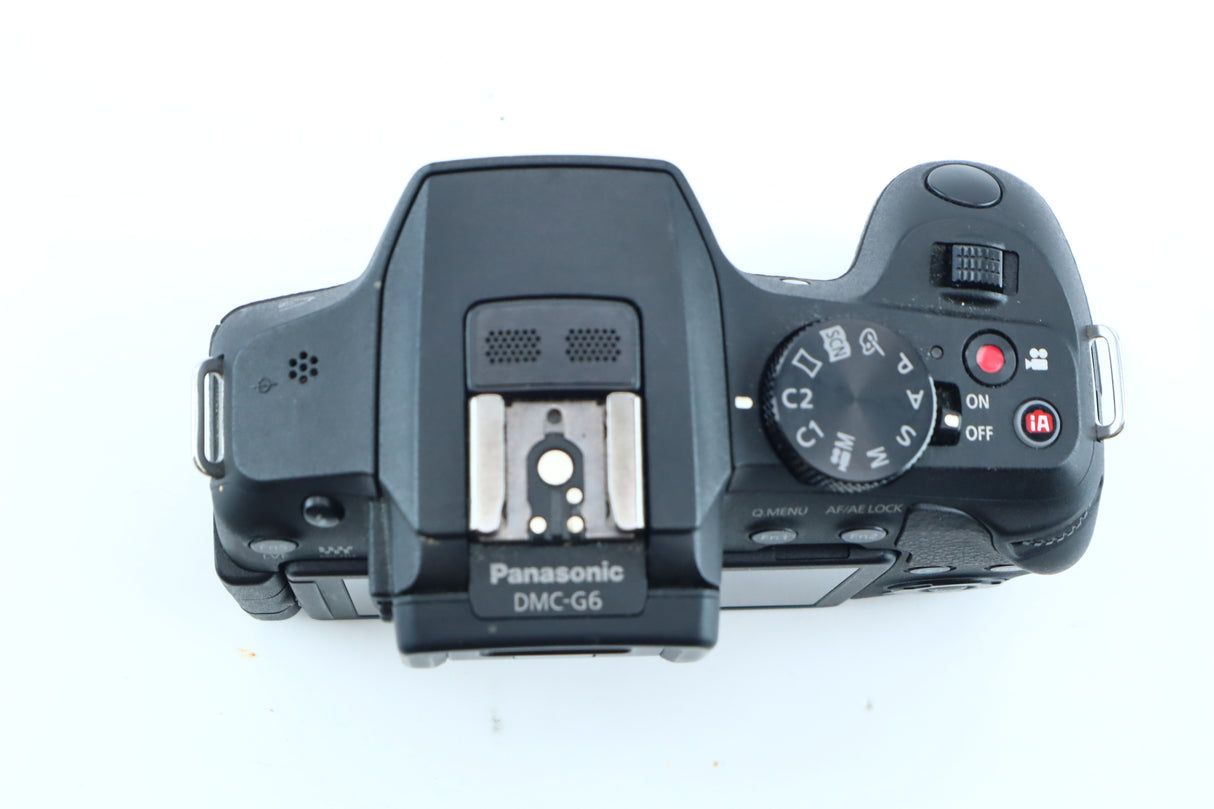 Panasonic Lumix DMC-G6 Mirrorless Camera (Micro Four Thirds)
