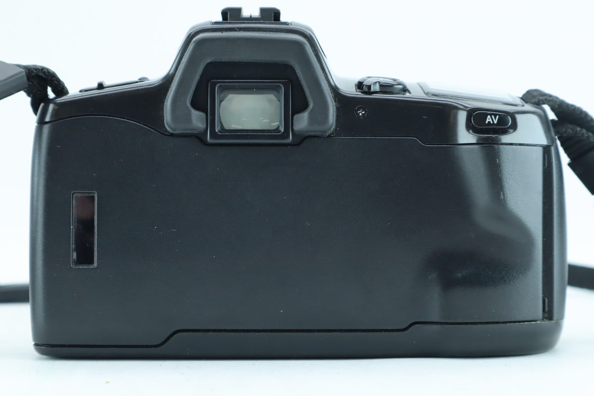 Minolta Dynax 500si 35mm SLR Kit with AF Zoom 80-200mm f/4.5-5.6