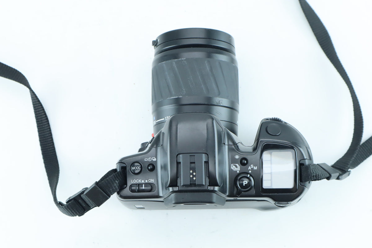 Minolta Dynax 500si 35mm SLR Kit with AF Zoom 80-200mm f/4.5-5.6