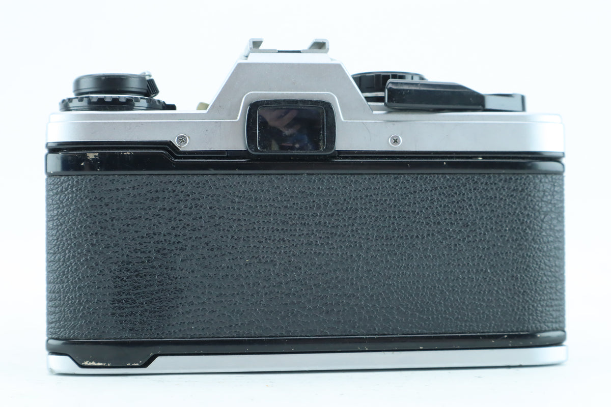 Olympus OM-10 35mm SLR Kit with F.Zuiko Auto-S 50mm f/1.8