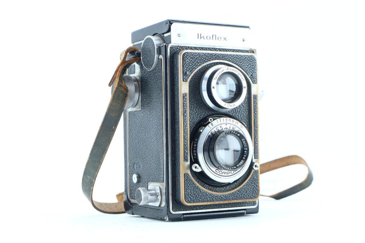 Zeiss Ikon Ikoflex with Carl Zeiss Jena Triotar 75mm f/3.8 Lens