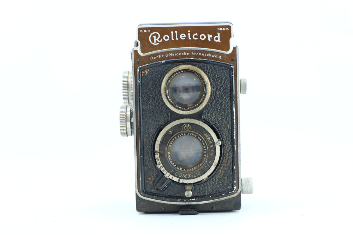 Rolleicord with Carl Zeiss Jena Triotar 75mm f/3.5 Lens and Compur Shutter