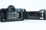 Minolta Dynax 7000i 35mm SLR Kit with AF Zoom 35-105mm f/3.5