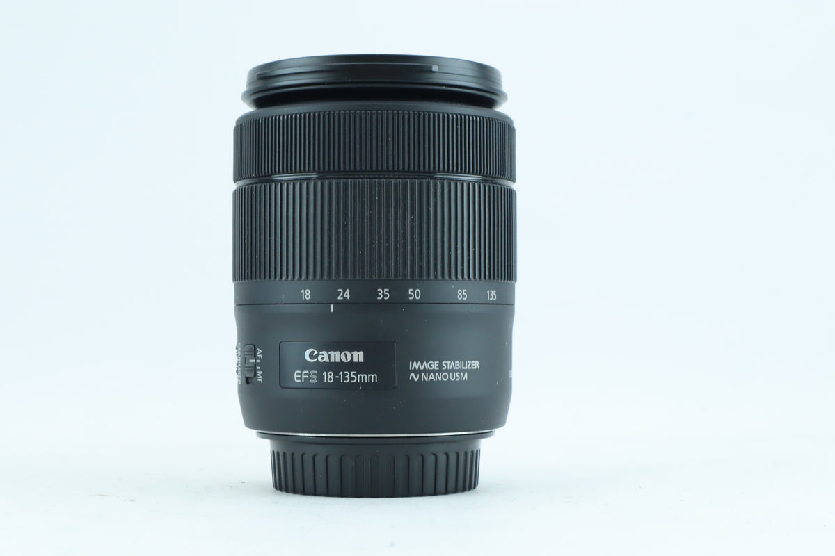Canon EF-S 18-135mm f/3.5-5.6 IS