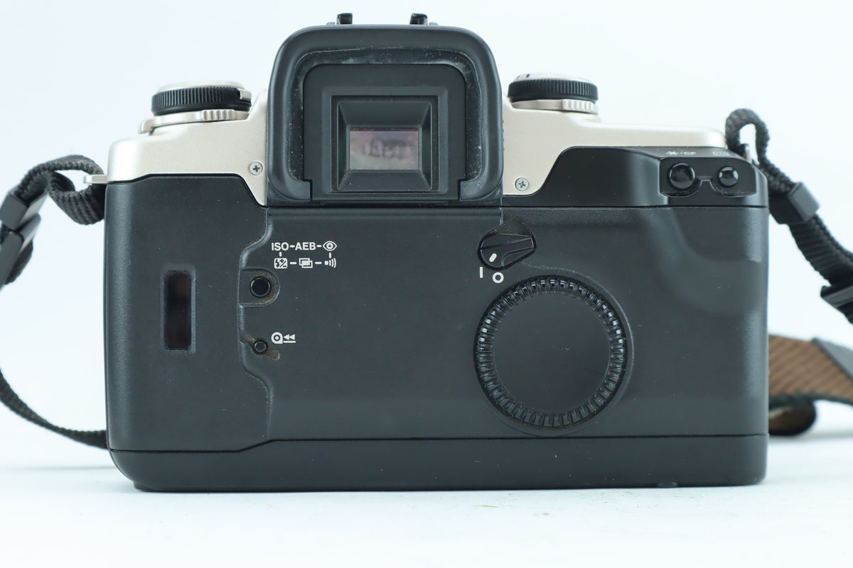Canon EOS 50 35mm SLR